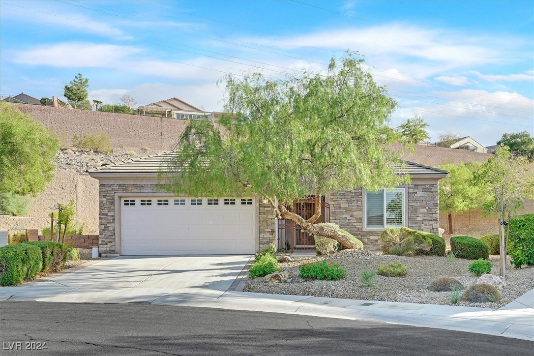 Hamonah Dr, Henderson, NV 89044