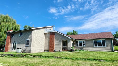 1009 Siegel St, Tama, IA, 52339-1519 | Card Image