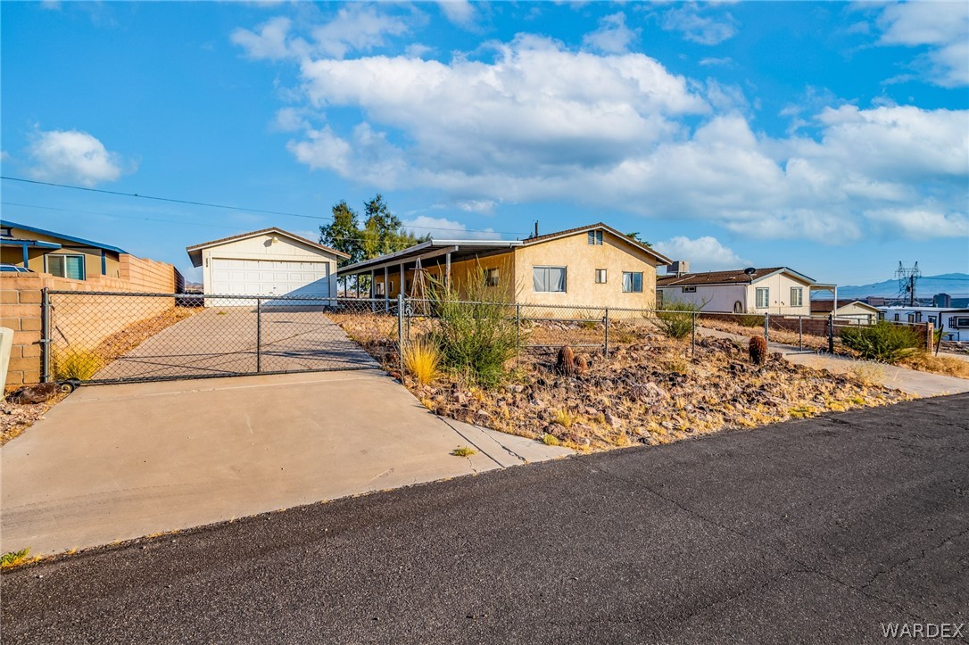 Oak Pl, Bullhead City, AZ 86429 #1