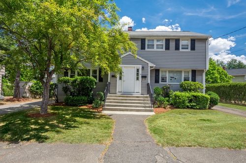 14-14 Bradford Rd, Winchester, MA, 01890-1111 | Card Image
