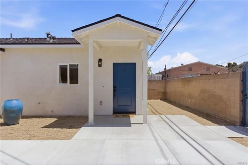 b-2155 Euclid Ave, Long Beach, CA, 90815-2612 | Card Image