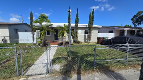 2441 W 10th Ave, Hialeah, FL, 33010-1905 | Card Image