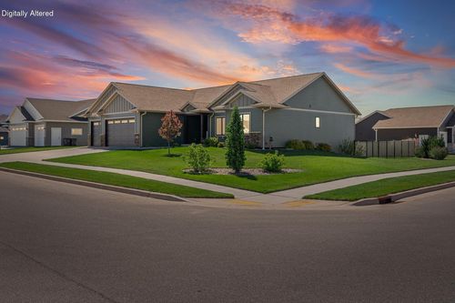 648 Silver Drive, Holmen, WI, 54636 | Card Image