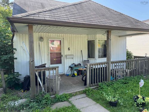 6 Ashdale Ave, Halifax, NS, B3N2C8 | Card Image