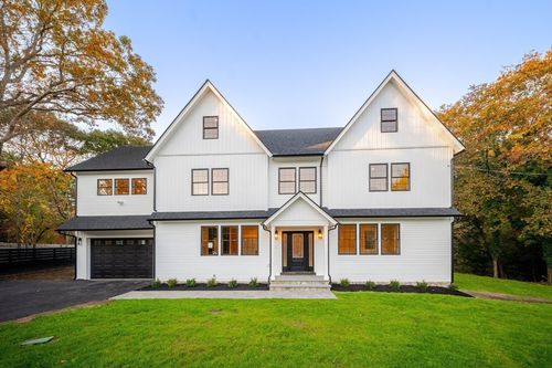 292 Main St, Norfolk, MA, 02056-1353 | Card Image