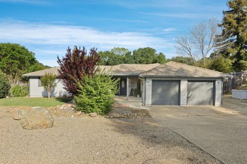 2442 Huckleberry Ln, Valley Springs, CA, 95252-9205 | Card Image