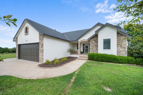 9002 E 87th St S, Derby, KS, 67037-9616 | Card Image