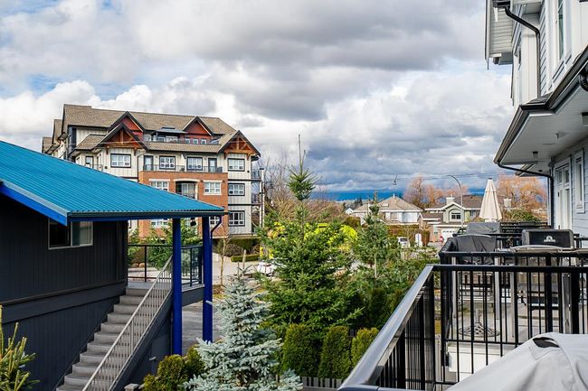 5 - 21688 52 Avenue, Townhouse with 3 bedrooms, 2 bathrooms and 2 parking in Langley BC | Image 17