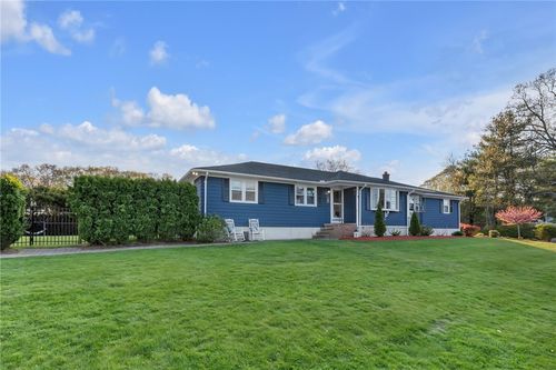 62 Canonchet Trl, Cranston, RI, 02921-2515 | Card Image