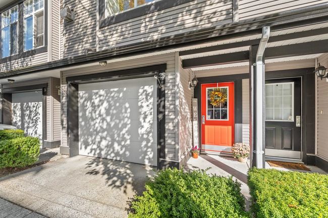 25 - 18828 69 Avenue, Townhouse with 3 bedrooms, 1 bathrooms and 2 parking in Surrey BC | Image 2