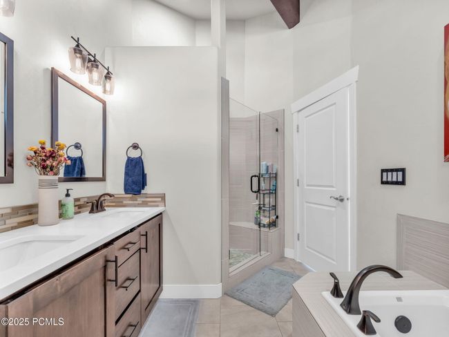APT-11 - 8077 Courtyard Loop, Condo with 3 bedrooms, 3 bathrooms and null parking in Park City UT | Image 8