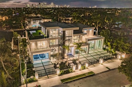 725 Se 26th Ave, Fort Lauderdale, FL, 33301-2709 | Card Image