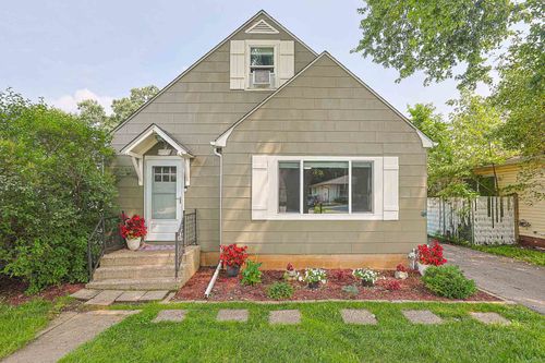 1429 Ridgeway Ave, Round Lake Beach, IL, 60073-2161 | Card Image