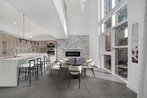 unit-202-455 Ne 39th St, Miami, FL, 33137-3758 | Card Image