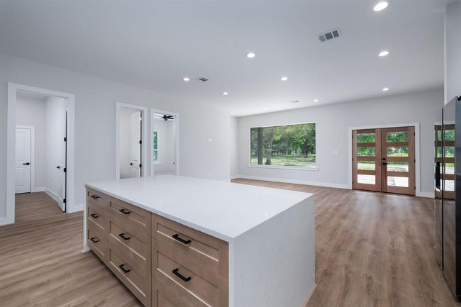 354 Peach Point Dr, House other with 3 bedrooms, 3 bathrooms and 2 parking in Trinity TX | Image 7