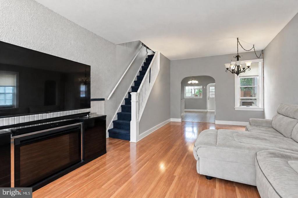 Residential in PHILADELPHIA 4