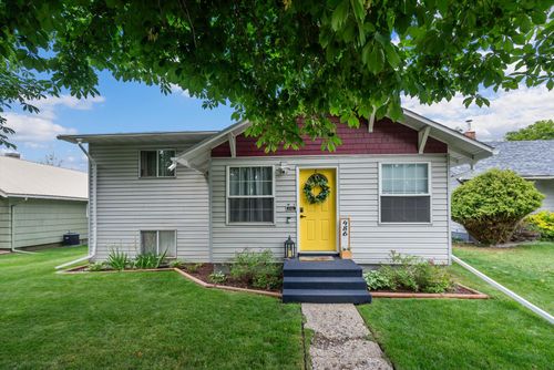 486 1st Avenue East N, Kalispell, MT, 59901-3702 | Card Image