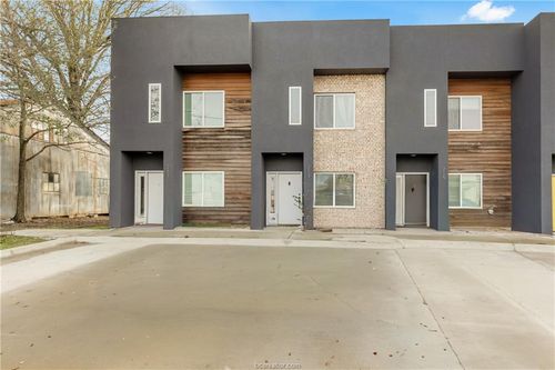 213 22nd St, Bryan, TX, 77803-3202 | Card Image