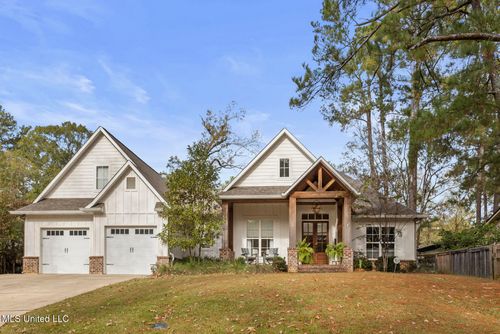 2342 Wild Valley Dr, Jackson, MS, 39211-6221 | Card Image