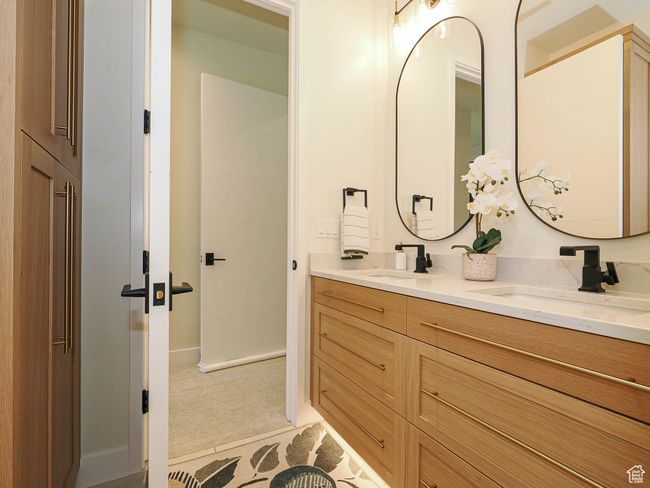 Full bath featuring double vanity | Image 84