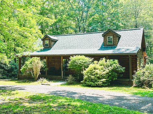 84 Retreat Rd, Hillsville, VA, 24343-5455 | Card Image