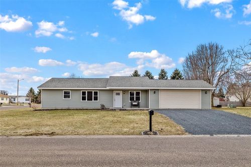 2100 W 26th Ave, Bloomer, WI, 54724-9015 | Card Image