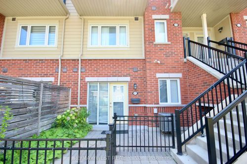 273-250 Sunny Meadow Blvd, Brampton, ON, L6R3Y6 | Card Image