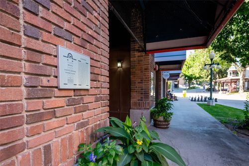 apt-4m-21 N Last Chance Gulch, Helena, MT, 59601-4109 | Card Image