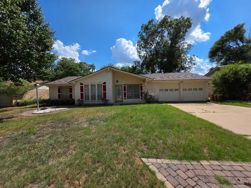 5427 Fairmont Cir, Austin, TX, 78745-2758 | Card Image