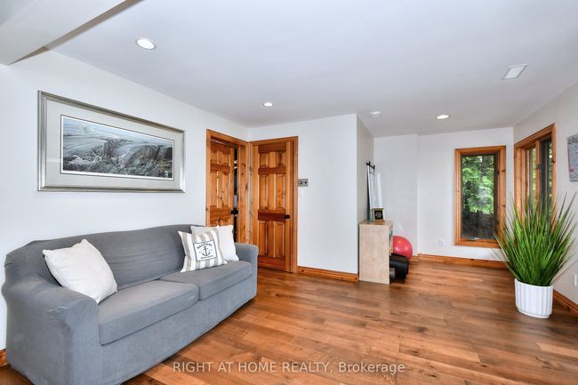 9 Lawson Court, House other with 3 bedrooms, 3 bathrooms and 6 parking in Kawartha Lakes ON | Image 35