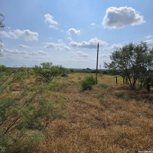 736 Chula Vista Rd, Eagle Pass, TX, 78852-1162 | Card Image