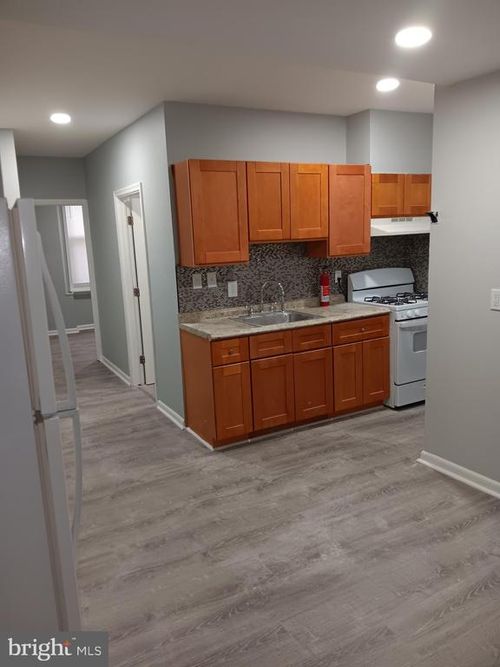 a-2607 Cecil B Moore, PHILADELPHIA, PA, 19121 | Card Image