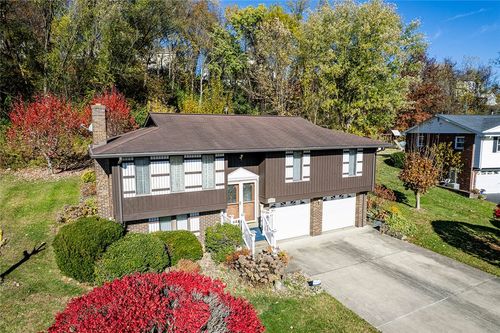 237 Melrose Dr, New Stanton, PA, 15672-9484 | Card Image