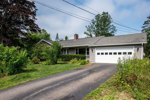 18 Thompson Ln, Durham, NH, 03824-3019 | Card Image