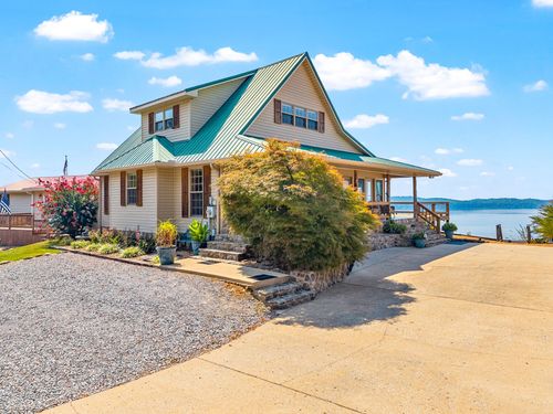 318 Eagle Shore Dr, Dover, TN, 37058-5403 | Card Image