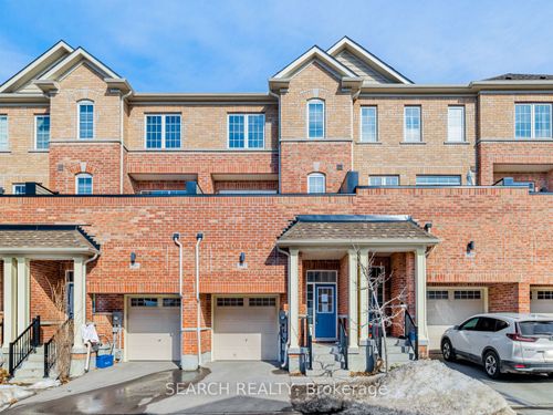 247 Harding Park St, Newmarket, ON, L3Y0E1 | Card Image