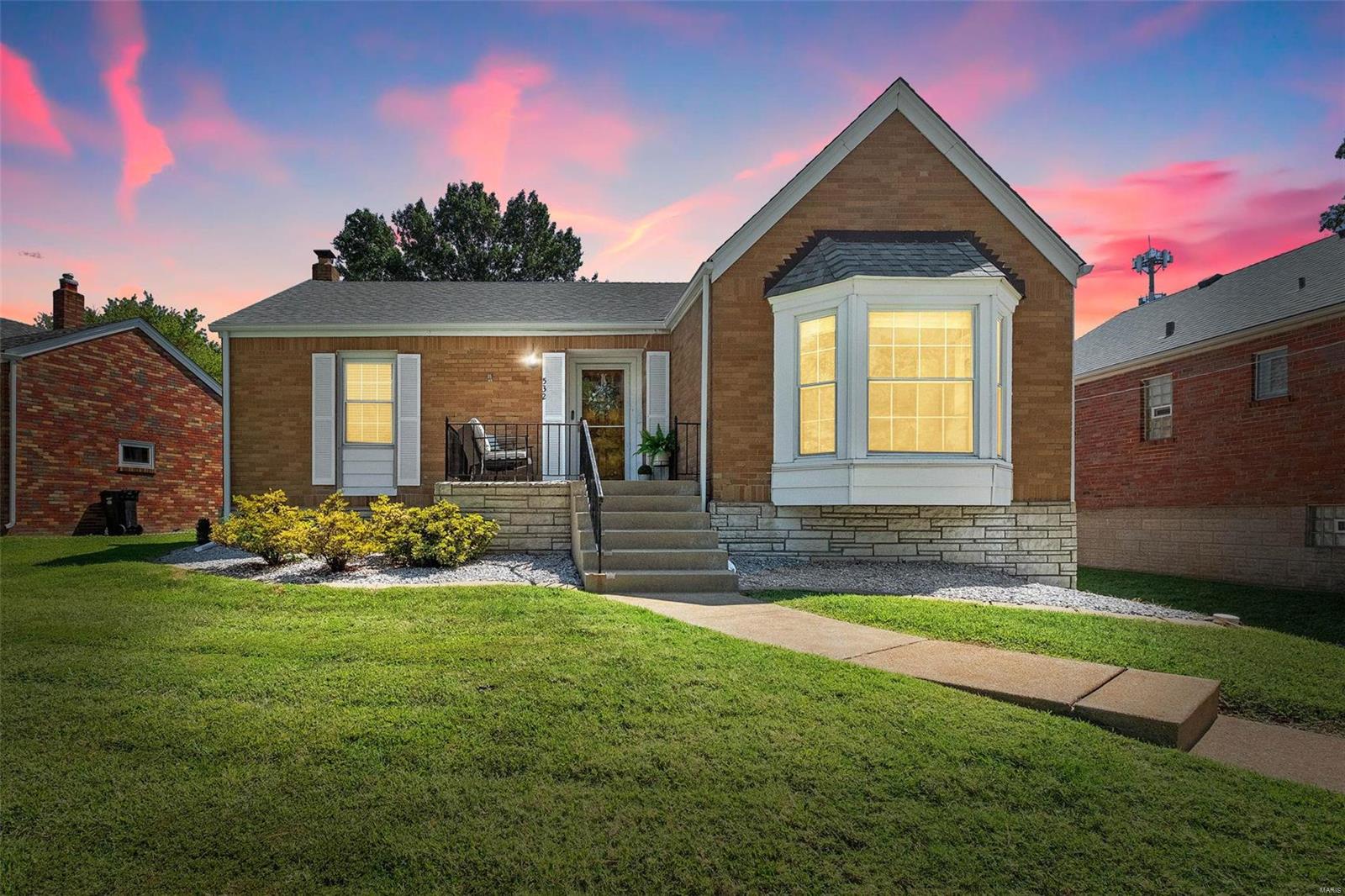 Bellsworth Dr, Saint Louis, MO 63125