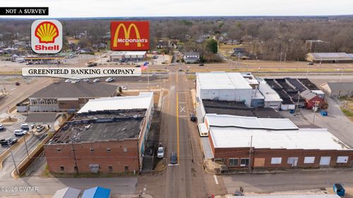 112 Broad St, Greenfield, TN, 38230-1537 | Card Image