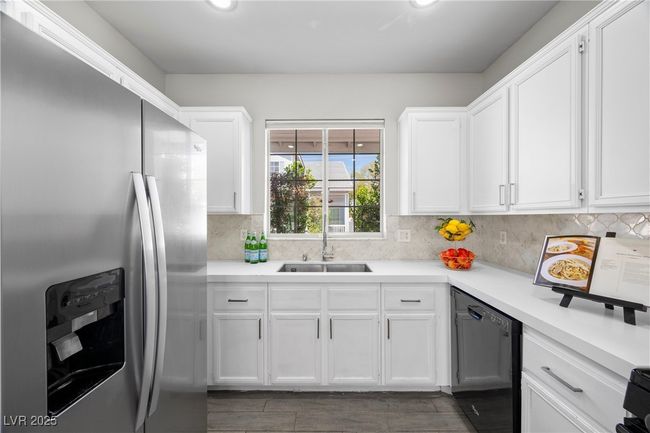 10342 Cherry Brook St, House other with 4 bedrooms, 3 bathrooms and null parking in Las Vegas NV | Image 7
