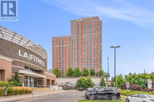 933-60 Heintzman St, Toronto, ON, M6P5A1 | Card Image