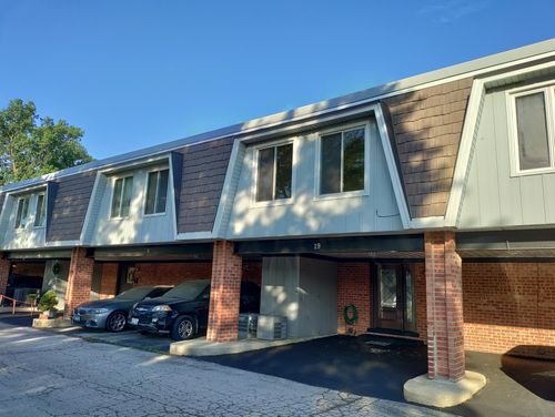 19-19 Cour Saint Tropez, Palos Hills, IL, 60465-2415 | Card Image