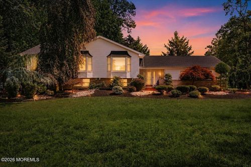 323 Union Hill Rd, Manalapan, NJ, 07726-1800 | Card Image