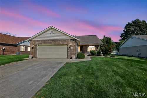 2255 Glenfield Dr, Shiloh, IL, 62221-5113 | Card Image