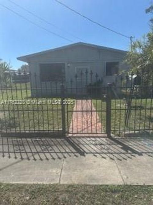 3128 Nw 65th St, Miami, FL, 33147-7650 | Card Image