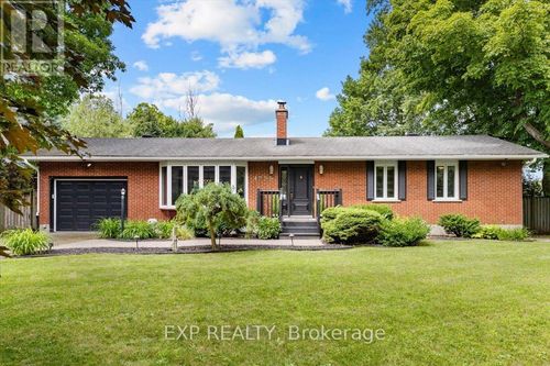 4066 Ramsayville Rd, Gloucester, ON, K1G3N4 | Card Image