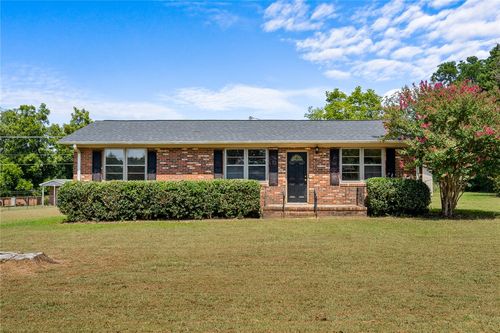 109 Center St, Williamston, SC, 29697-9457 | Card Image