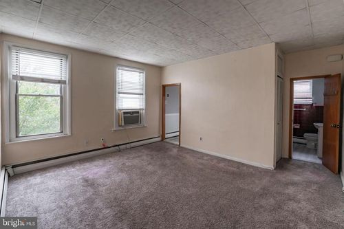 upper-1325 W Porter Street, PHILADELPHIA, PA, 19148 | Card Image