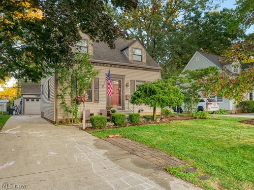 543 Kenilworth Rd, Bay Village, OH, 44140-2476 | Card Image