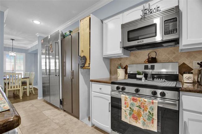 APT-610 - 351 N Post Oak Ln, Townhouse with 3 bedrooms, 2 bathrooms and null parking in Houston TX | Image 7