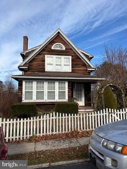 1900 3rd Ave, POTTSVILLE, PA, 17901-2013 | Card Image